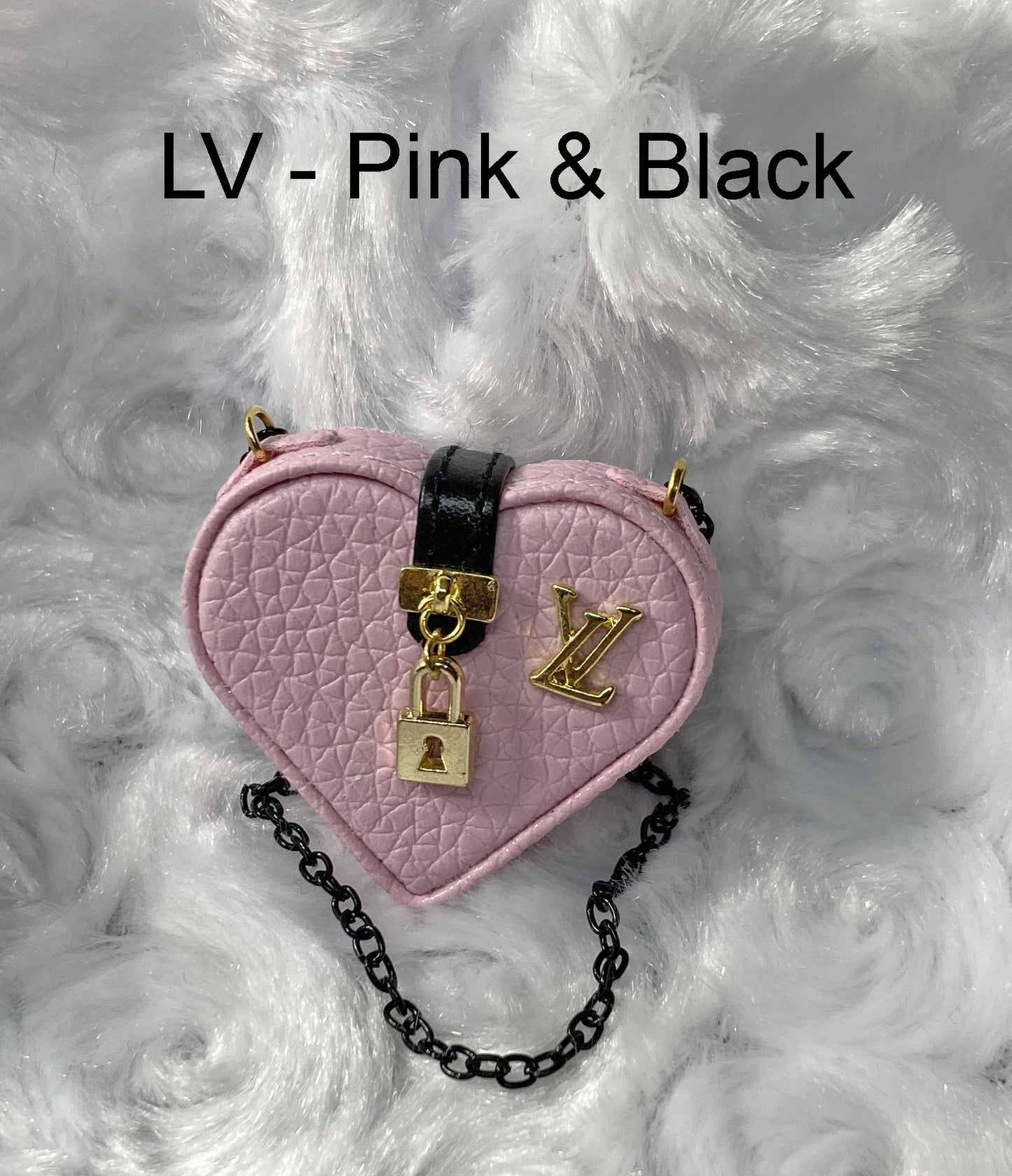 Heart Handbags for 1:6 Dolls like Barbie, Blythe, Integrity, JHA